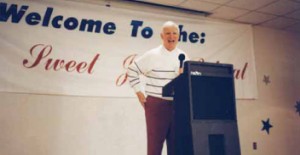 Coach Billy "Spook" Murphy sharing his testimony at "Sweet Jesus" Retreat in 1993.